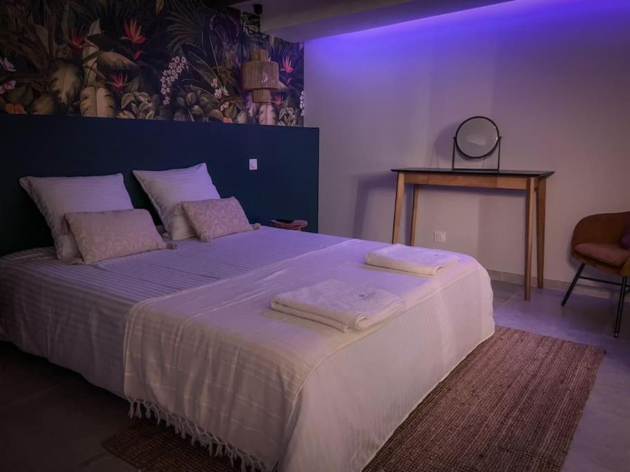 SUITE AMANTIS évadez vous dans l'univers MYKONOS Saint-Chamond Exterior foto